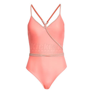 Maillot de bain une pièce de haute qualité pour femme, avec logo sur le devant, séchage rapide et respirant, conçu pour l'entraînement actif et les loisirs aquatiques quotidiens - Product Image 6