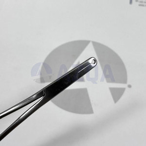 คีมหนีบเหล็กกล้าไร้สนิมสำหรับเจาะผิวหนัง ขนาด 5.5 นิ้ว ปลายหยัก 3 มม. เครื่องมือมืออาชีพสำหรับเจาะร่างกาย - Product Image 6