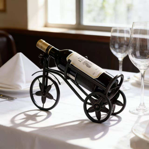Porte-bouteilles décoratif en métal pour la présentation du vin rouge, idéal pour les articles de décoration intérieure - Product Image 5