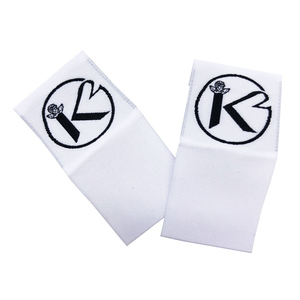 Etiquetas de Tela Tejida Personalizadas al por Mayor con Bordes Cortados con Láser, Logotipo Estampado en Caliente, Material de Poliéster, Autoadhesivas y Lavables - Product Image 4