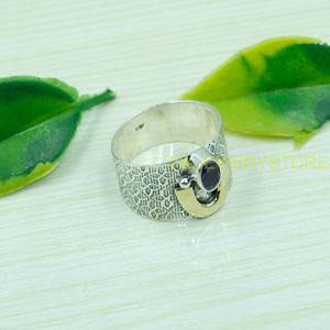 แหวนอเมทิสต์ เงินแท้ 925 ประดับด้วยทองเหลือง แหวนสเตทเมนท์ แหวนสัญญา แหวนแฮนด์เมดแบบตอกลาย สำหรับเครื่องประดับอเมทิสต์ - Product Image 6