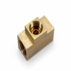 Raccord en T en laiton de qualité industrielle écologique pour systèmes de freinage hydrauliques, antirouille et longue durée de vie, en vente - Product Image 4