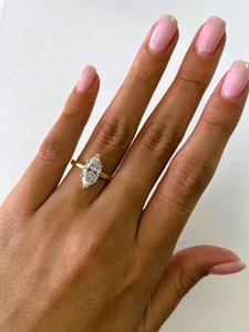 Anillo de Compromiso y Boda Clásico con Moissanita de Corte Brillante Redondo, Oro Amarillo de 14K con Engaste de Garras, Joyería Fina para Mujer - Product Image 5
