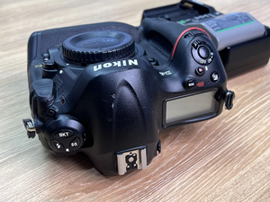 กล้อง Nikon DSLR ฟูลเฟรม D4 16.25MP วิดีโอ Full HD เซ็นเซอร์ CMOS รองรับ SD Card กล้องถ่ายภาพระดับมืออาชีพ ราคาประหยัด - Product Image 3