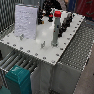 Transformator Distribusi Tiga Fasa Berpendingin Minyak 30kVA hingga 200kVA, Tegangan Turun 10kV / 0.4kV Sesuai Standar IEC - Product Image 5