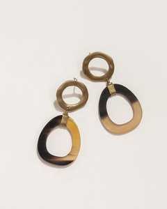 Boucles d'oreilles en corne de buffle pour femmes et filles, design personnalisé, bijoux de mode, élégantes boucles d'oreilles sculptées en corne de buffle - Product Image 2