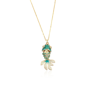 จี้ปลาคาร์ฟเคลือบทองคำขาวประดับด้วยอะพาไทต์สีเขียวเคลือบลงยาแบบโคลอซอนเน่ สร้อยคอปลาคาร์ฟญี่ปุ่น เครื่องรางนำโชค แฟชั่นเครื่องประดับสำหรับทุกเพศ เหมาะสำหรับเป็นของขวัญ - Product Image 1