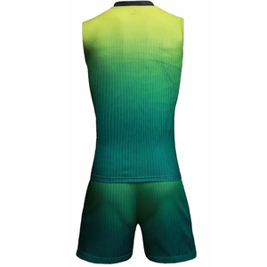 ชุดฟุตบอลแบบ sublimation โพลีเอสเตอร์ 100% ผลิตตามสั่งแบบ Private Label ใช้วัสดุที่มีน้ำหนักเบาจากผู้ผลิตตามสั่ง - Product Image 6