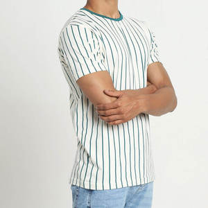 T-shirt pour homme en jersey de coton essentiel, tissu doux et respirant, coupe confortable, idéal pour un usage quotidien, style minimaliste et moderne, haut de gamme. - Product Image 2