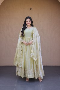 Nouvelle robe Anarkali tendance pour femmes, manches longues, magnifique en georgette, style indien pakistanais, prête à porter - Product Image 1
