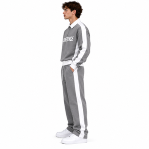 Conjunto Deportivo para Hombre, Gris, con Cierre de Cremallera de un Cuarto, Franjas Laterales en Contraste, Ropa Deportiva Personalizada - Product Image 3