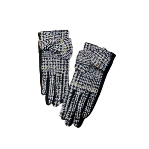 High Quality Fashion Gloves Designed With Sleek Leather Finish And Refined Stitching For Premium Fashion Appeal - Product Image 6