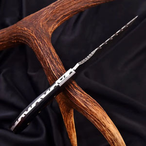 Cuchillo de Caza Burraq Personalizado Hecho a Mano de Acero de Damasco con Espiga Completa de 12 Pulgadas, Funda de Cuero, Regalo de Aniversario OEM, para Campismo al Aire Libre - Product Image 3