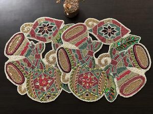 Magnifique set de table rond bohème en tissu fait main, doré et blanc, orné de perles, durable, diamètre 400 mm, épaisseur 3 mm - Product Image 3