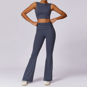 Nuevo Conjunto de Yoga de Dos Piezas para Mujer, Otoño-Invierno, de un Solo Hombro, Ajustado, Manga Larga, Color Sólido, Antibacteriano, con Pantalones Anchos Ligeramente Acampanados - Product Image 4