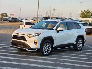 Toyota RAV4 XLE d'occasion 2025 - Product Image 5