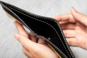 กระเป๋าสตางค์หนังจระเข้แท้ทำมือคุณภาพสูงสำหรับผู้ชาย แบบพับสองตอน สไตล์แฟชั่น รับทำโลโก้ ขายดีจากโรงงาน - Product Image 5