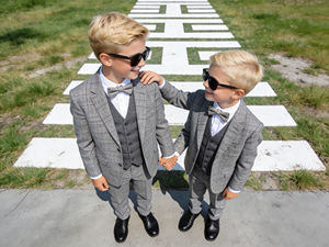 Conjunto de traje formal de 3 piezas <span class=keywords><strong>azul</strong></span> <span class=keywords><strong>marino</strong></span> para niños – <span class=keywords><strong>Blazer</strong></span> a <span class=keywords><strong>cuadros</strong></span> con chaleco, pantalones y corbatín para bodas y fiestas - Product Image 3