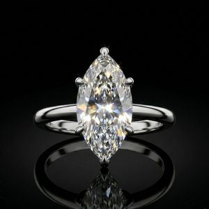 Anillo de Compromiso con Moissanita Corte Marquesa, Plata 925, Engaste de Garras, Joyería Clásica para Mujer - Product Image 1