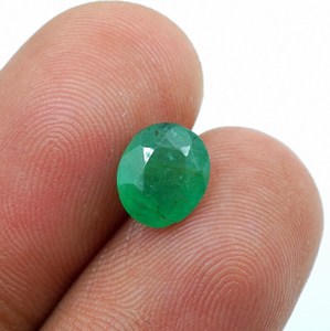 HAYAAT GEMS Esmeralda de Zambia de 1.50ct, Corte Ovalado Facetado, Color Marrón, 8.5x7x4mm, para Joyería - Product Image 1