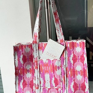 Sac fourre-tout rose tendance en non-tissé à panneaux, fermeture ouverte, sac de shopping, utilisation toutes saisons - Product Image 5