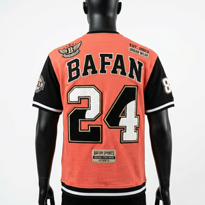 T-shirt 100% coton pour homme, coupe ample, imprimé, 240 GSM, respirant, en maille poly corail noir, style baseball, avec logo personnalisé en twill. - Product Image 3