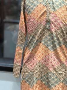 Kurta de Lujo con Bordado Digital y Lentejuelas, la Más Vendida, para Uso Festivo y Casual, Disponible a Buen Precio - Product Image 4