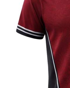 T-shirt de sport personnalisé pour homme, rouge et noir, manches courtes, col en V, respirant, séchage rapide, entraînement athlétique, course à pied, jersey de sport - Product Image 5