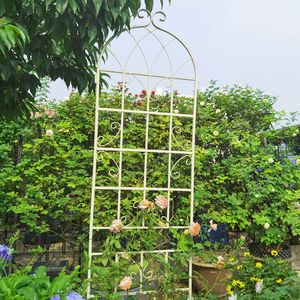Set di 4 Tralicci da Giardino in Metallo Antiruggine Bianco Crema 220 cm x 50 cm, Supporto per Fiori da Esterno per Piante Rampicanti - Product Image 3