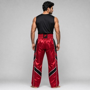 Pantalon de kick-boxing confortable, conçu avec des matériaux respirants offrant une mobilité flexible et des performances fiables au quotidien. - Product Image 2