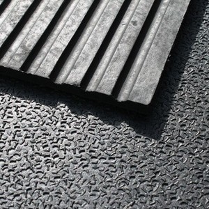 Tapis en caoutchouc antidérapant pour écurie de chevaux, sol robuste pour étable, usage agricole et pour bétail - Product Image 2