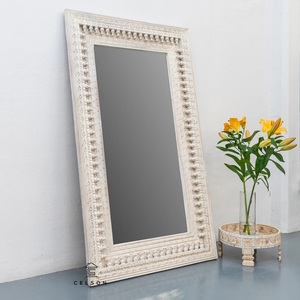 Espejo de Vanidad Premium con Base para Sala de Estar, Diseño Artístico con Borde Acuático, Estilo Moderno y Sofisticado - Product Image 4