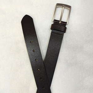 Ceinture en cuir véritable minimaliste moderne pour homme, avec boucle à vis profonde, couleur unie, pour l'entraînement sportif - Product Image 5