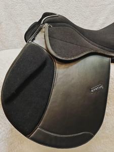 Selle de cheval anglaise de saut de Trident International ODM- OEM équestre synthétique produits de course de chevaux anglais d'Inde - Product Image 4