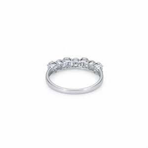 Bague d'anniversaire en or massif 10K 14K 18K avec diamant de laboratoire émeraude et rond brillant, clarté DEF VS VVS, certifié IGI - Product Image 4