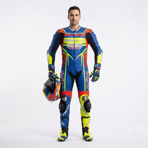 Combinaison de course premium pour homme 1 pièce en cuir de vache véritable/cuir de kangourou, style MotoCP, avec protections niveau 2 - Product Image 1