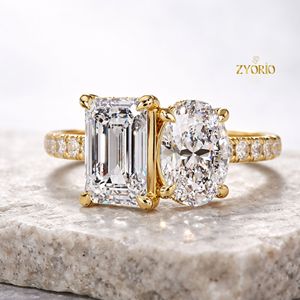 Anillo de Compromiso de Lujo con Diamantes Cultivados en Laboratorio, Corte Esmeralda y Corte Ovalado, Oro Amarillo de 14K y 18K, Anillo de Boda Personalizado con Doble Piedra para Mujer - Product Image 2