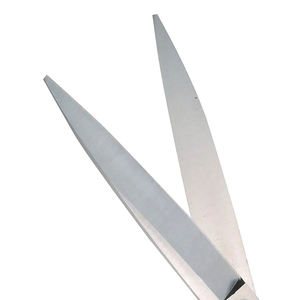 Outil de découpe de tissu ergonomique avec poignée confortable et construction fiable pour ateliers de couture et tâches de couture, ciseaux de tailleur - Product Image 6