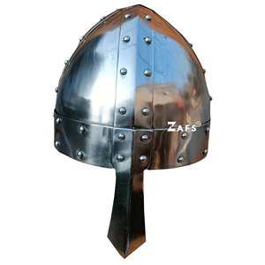 Casque Normand Fait Main en Acier Doux Poli, Casque d'Armeur avec Doublure Intérieure en Cuir pour Cosplay, Collection et Décoration - Product Image 1
