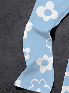 Pantalons de survêtement amples en molleton blancs avec logo brodé sur mesure, fabricant de vêtements streetwear - Product Image 4
