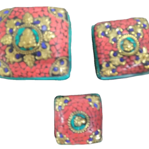 Handmade High Quality Lightweight Decorative Metal Craft-Lac-Pill <b>Box</b> for Jewelry Carved Thanksgiving Boxes <b>Gift</b> <b>Box</b> manufacture - Product Image 1