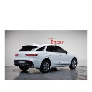 Genesis GV70 2024 2.5T Gasolina 2WD 2617km Caja de Cambios Automática Asientos de Cuero Volante a la Izquierda con Cámara Trasera - Product Image 2