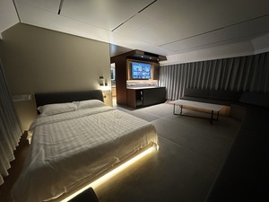 Nhà ở di động hiện đại kiểu viên nang sang trọng, nhà lắp ghép nhỏ gọn với đầy đủ nội thất, thích hợp cho glamping và sinh hoạt. - Product Image 4