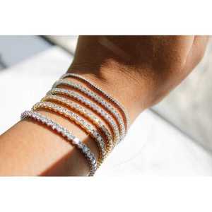 Pulsera de diamantes de laboratorio redonda de tenis clásica - Product Image 2