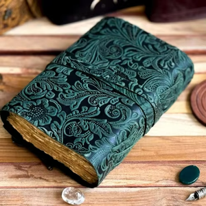 Carnet de notes et livre de sorts vintage fait main en cuir véritable gaufré floral vert pour hommes et femmes, compagnon de voyage - Product Image 3