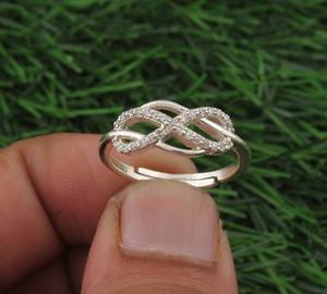 Bague Solitaire Classique Bohème Faite à la Main en Argent Sterling 925 avec Sertissage Clos et Zircon Cubique Taille Brillant, Certifiée Jaipur, Unisexe, pour Mariage - Product Image 4