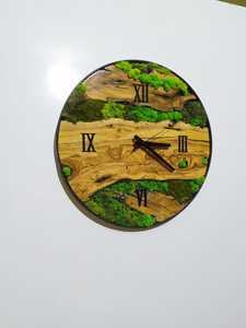 นาฬิกาแขวนผนังไม้มะกอกขนาดใหญ่สไตล์โมเดิร์น พร้อมมอสสีเขียวธรรมชาติ  แบบเงียบ - Product Image 4