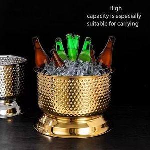 Acero inoxidable de tonos cálidos, tendencia en la industria, ideal para bartenders profesionales y personal de hostelería. - Product Image 5