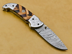 Couteau de poche pliant en acier Damas fait main, lame Tanto ultra-affûtée, pour le camping, la chasse, la survie tactique et l'EDC - Product Image 3