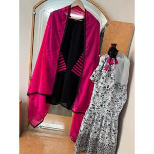 Hermoso conjunto de Dupatta superior y elegante para mujer para fiestas para ocasiones especiales - Product Image 4